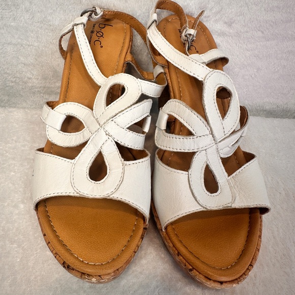 B.O.C. Born Wynda Wedge Cork Heel Strappy Buckle Sandals Leather White Size 10 - Picture 1 of 7